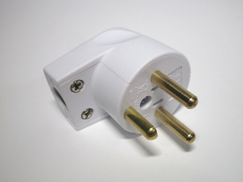 Side view of the plug.