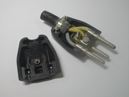 Internals of the plug.